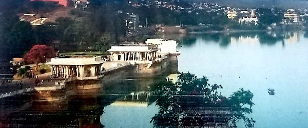 Anasagar Lake at Ajmer.