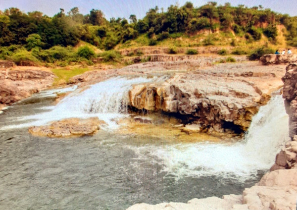 Zanzari Falls