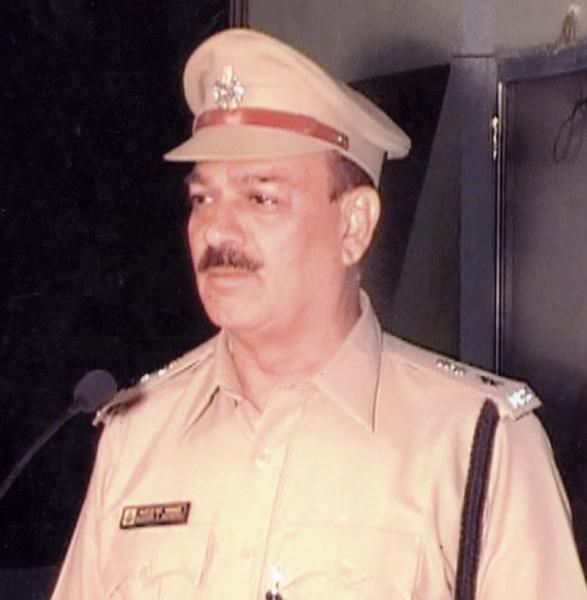 Raju in Uniform